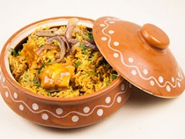 R-1 CHICKEN DUM BIRIYANI