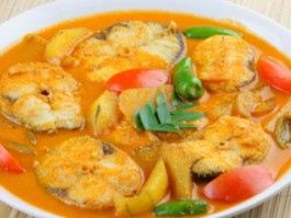F-5 FISH CURRY